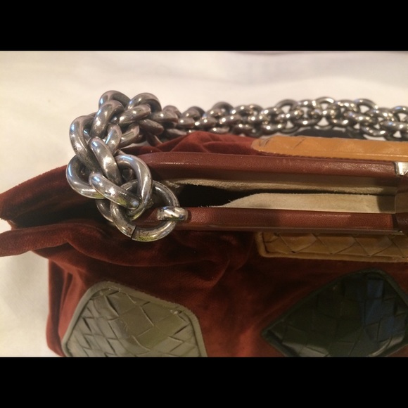 Bottega Veneta Limited Edition Velvet Leather Bag - Picture 11 of 17